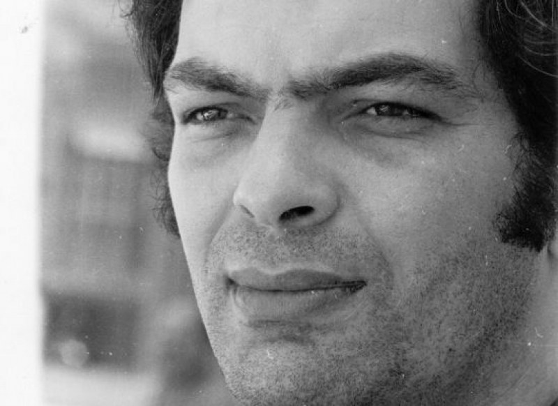 &quot;Η μέρα εκείνη δεν θ&#039; αργήσει...&quot; Σαν σήμερα έφυγε ο Μάνος Λοϊζος