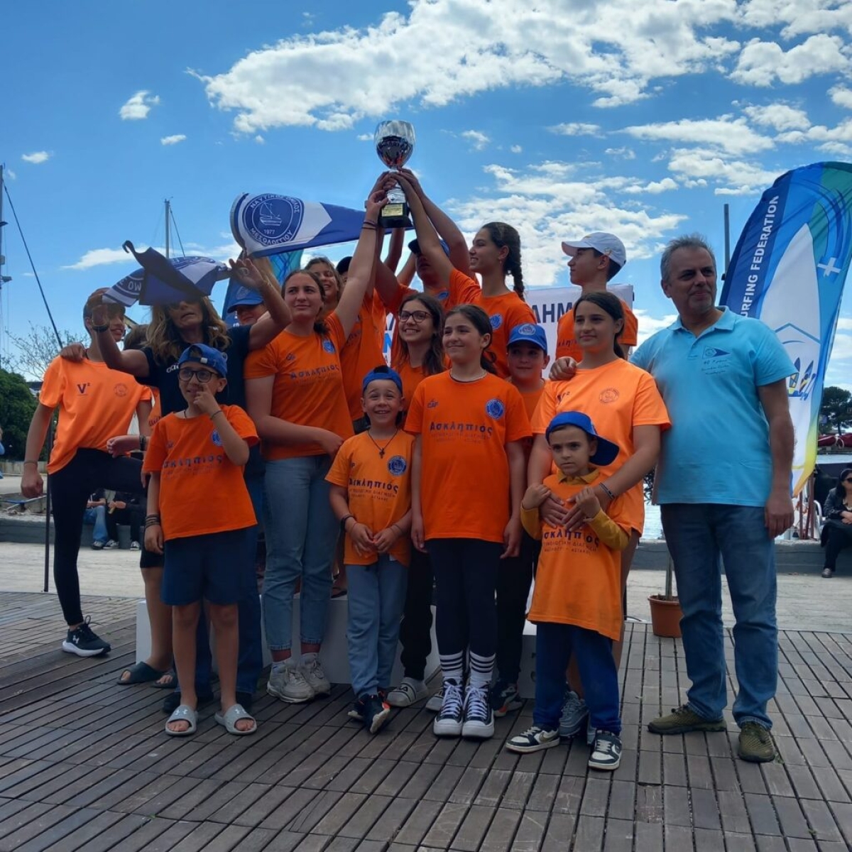 Πρωταθλητές Ελλάδας μεγάλων αποστάσεων οι αθλητές της ομάδας καγιάκ του Ν.Ο. Μεσολογγίου