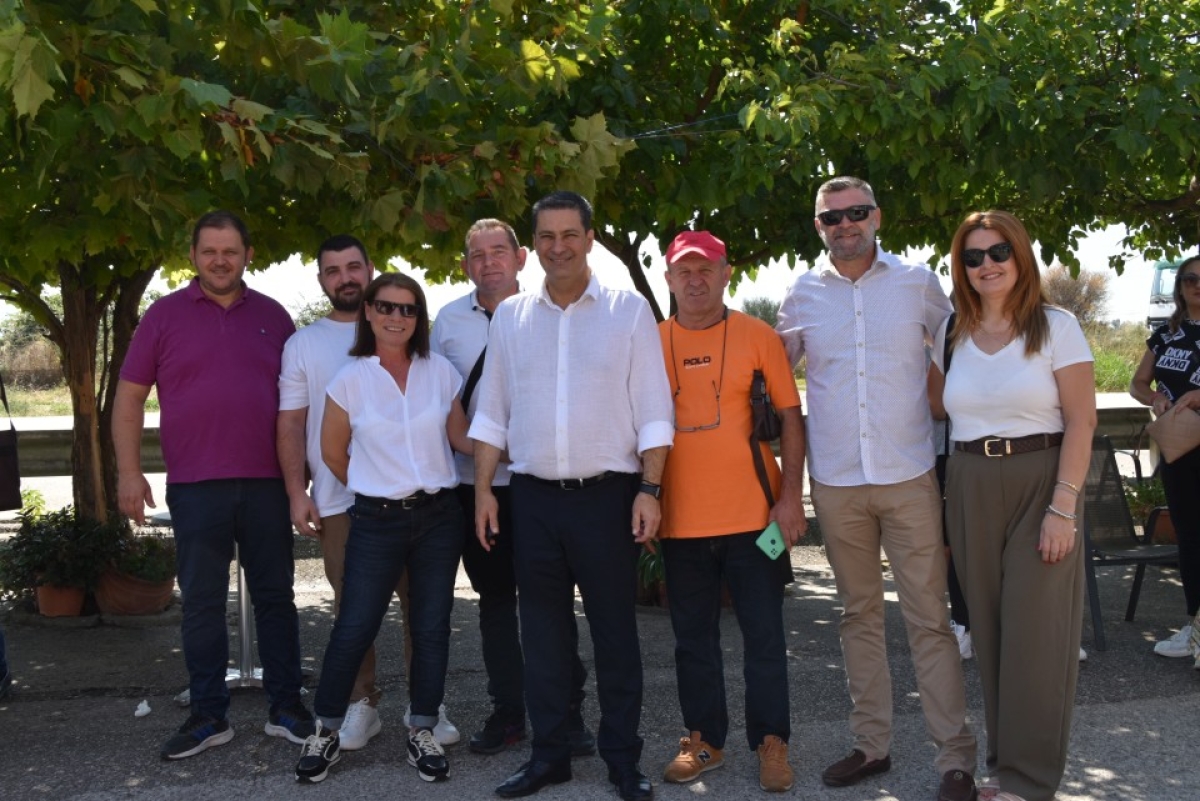 Ο Γιώργος Παπαναστασίου και οι υποψήφιοι του  Συνδυασμού «ΑΓΡΙΝΙΟ ΝΕΑ ΑΡΧΗ ΤΟΠΟΣ ΝΑ ΖΕΙΣ»  επισκέφθηκαν  Κυψέλη, Όχθια και Στράτο