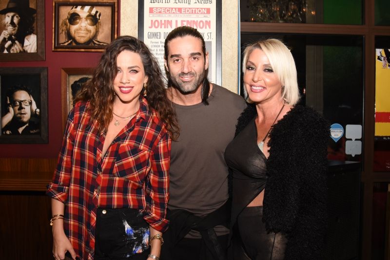 Πάρτυ επωνύμων στα γενέθλια του ηθοποιού Σωτήρη Σωτηρίου!