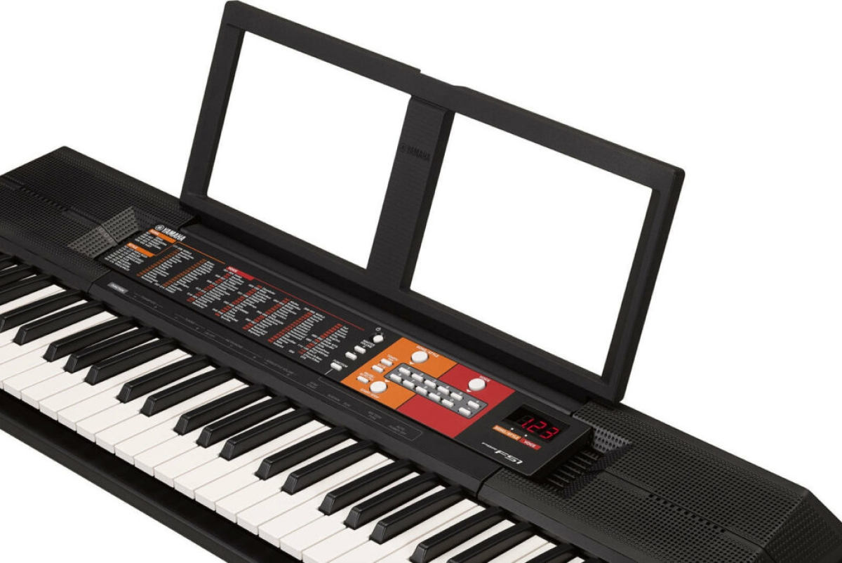 Καθηγητής μουσικής για αρμόνιο – κιθάρα και θεατρολόγος ζητούνται από πολιτιστικό σύλλογο