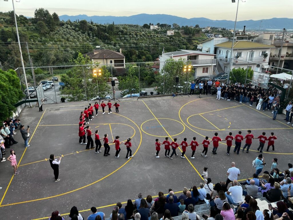 Δύο Ρέματα Αγρινίου: τα παιδικά χορευτικά κερδίζουν τις εντυπώσεις (φωτό, βίντεο)