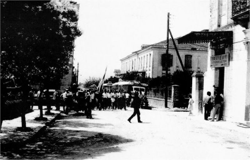 Το αίμα του καπνού: «Ή 100 δράμια ψωμί &quot;Η έναν χρόνο απεργία&quot;»