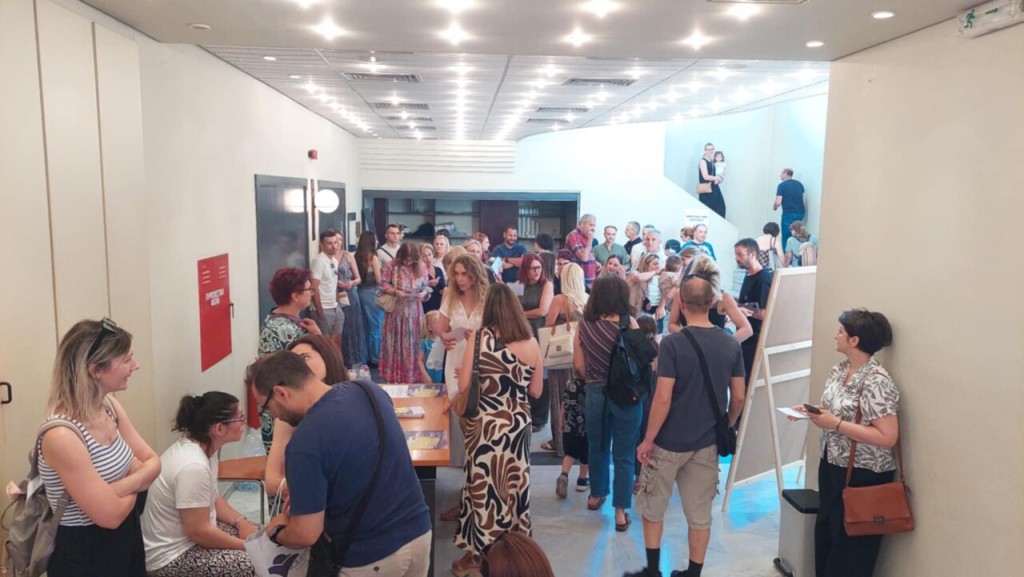 «Μωβ &amp; Κίτρινο του Ιούνη»: Η τέχνη ως γέφυρα ψυχικής ενδυνάμωσης από τον «Οδυσσέα»