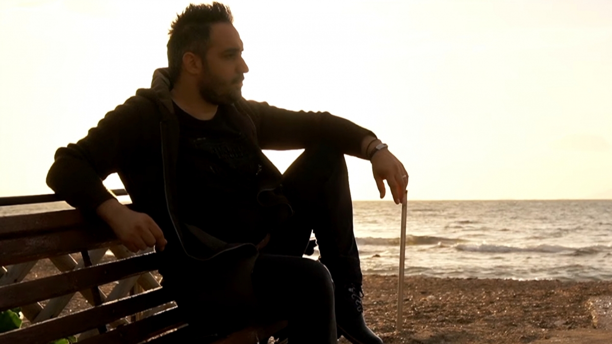 Ο Βαλεντίνος Βαλέας επιστρέφει με το νέο του τραγούδι «Σκέφτομαι πως είσαι μ άλλον»