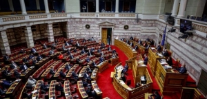 Με ευρύτατη πλειοψηφία η επικύρωση της επέκτασης χωρικών υδάτων στο Ιόνιο