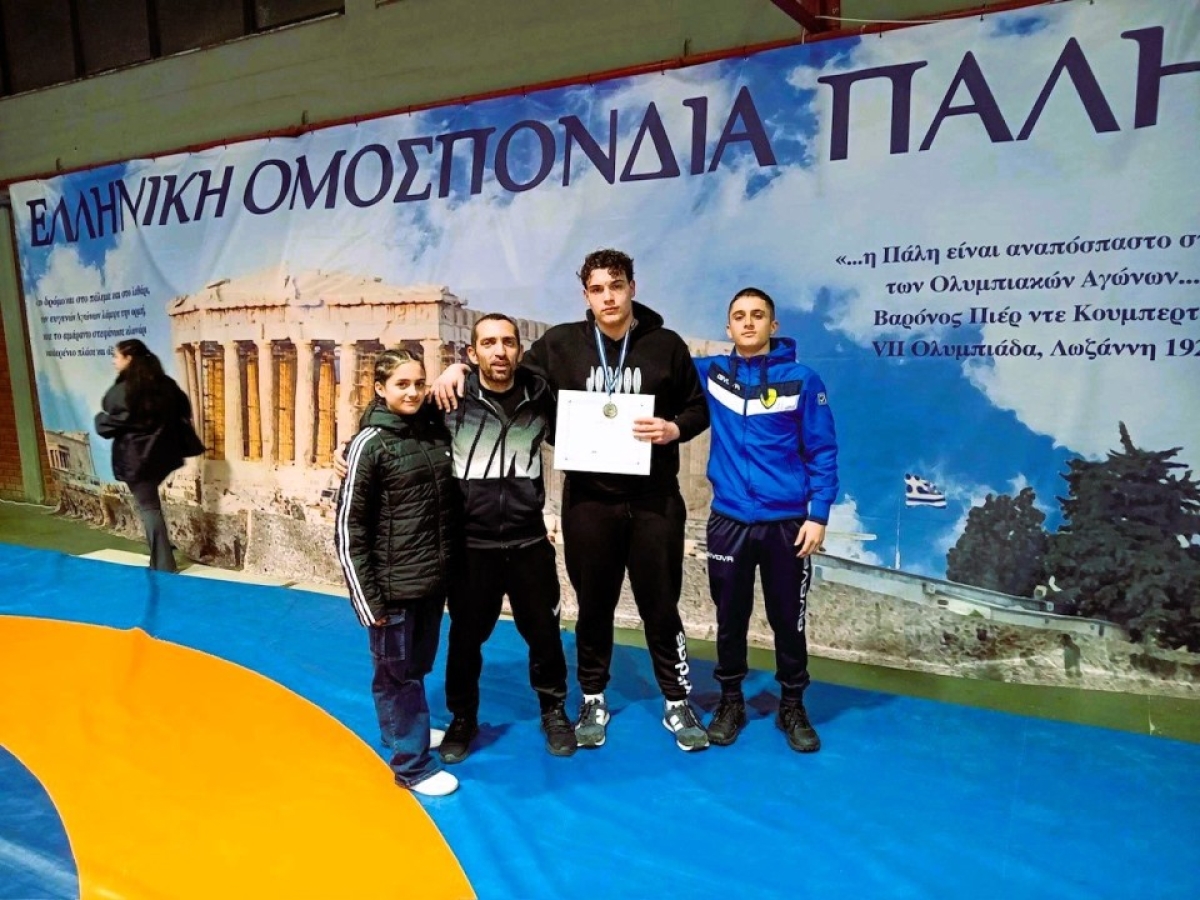 Με δύο μετάλλια επέστρεψε από τα πανελλήνια πρωταθλήματα πάλης στην Λάρισα ο Παναιτωλικός Γ.Φ.Σ. (εικόνες)