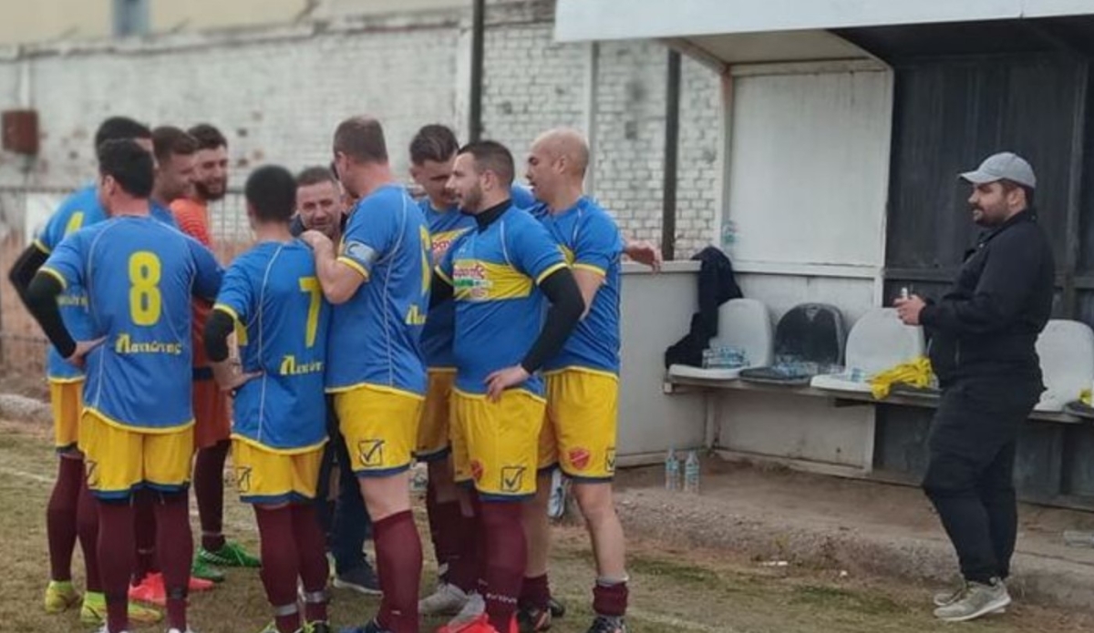 Μαθήματα ποδοσφαιρικού πολιτισμού από τον Ίναχο Βάλτου, καθάρισαν τα αποδυτήρια στο γήπεδο Καινούργιου