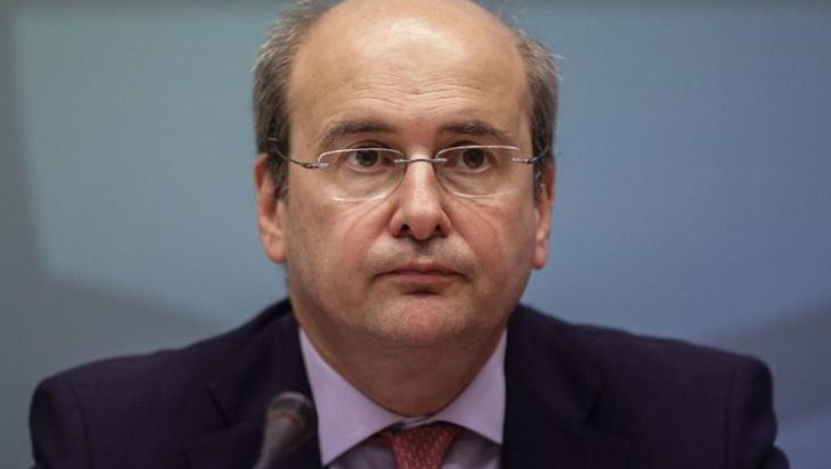 Χατζηδάκης για κατώτατο μισθό: «Οι εργαζόμενοι θα έχουν ετήσια αύξηση από 305 έως 533 ευρώ»