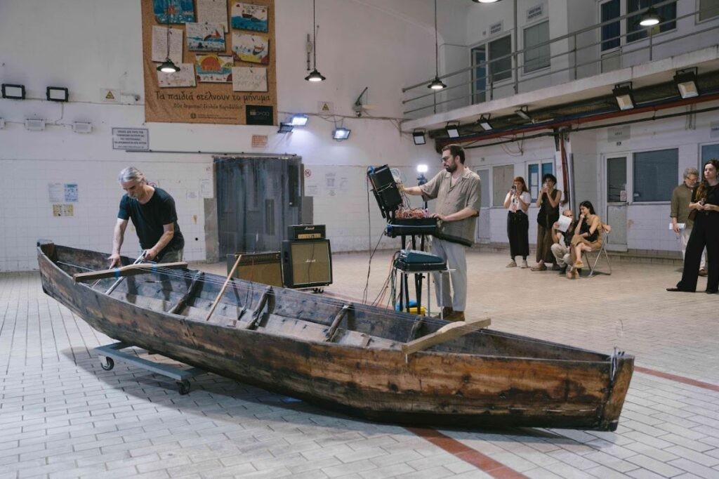 RAST Εκτροπή: Το ξεχωριστό διακαλλιτεχνικό έργο στα Νεώρια των αρχαίων Οινιαδών (Δευ 7 - Τρι 8/7/2025 20:00)