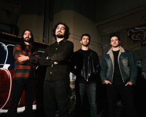 Οι Leave The Wave κυκλοφορούν το &quot;Monster&quot; – από το νέο άλμπουμ &quot;Disturbance&quot;