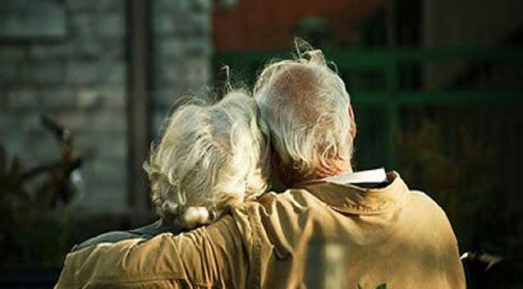 Νόσος Αλτσχάιμερ: Από ποιον γονιό «μετράει» περισσότερο η κληρονομικότητα – Έρευνα ανατρέπει τα δεδομένα
