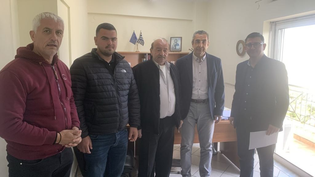 Διαμαρτυρία Τριανταφυλλάκη και Καλλιακμάνη για τη σφαγή των ζώων - Νόμιμη λύση αναζητά η Περιφέρεια