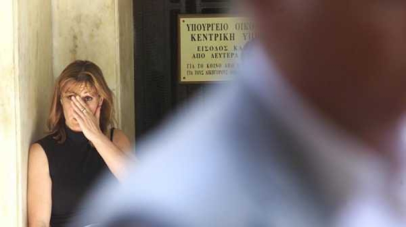 Μισθός 360 ευρώ το μηνα για συμβασιούχους δήμων – Βαφτίζονται και «επιχειρηματίες»