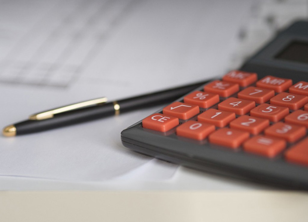 Ζητείται συνεργάτης – βοηθός λογιστή για πλήρη απασχόληση