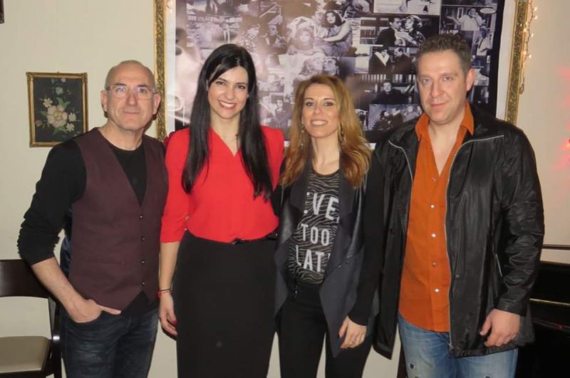 Αγαπημένοι καλλιτέχνες στην παρουσίαση του βιβλίου και δίσκου &quot;Έρωτας είναι...&quot; της Στέλλας Πετρίδου. (video + pics)