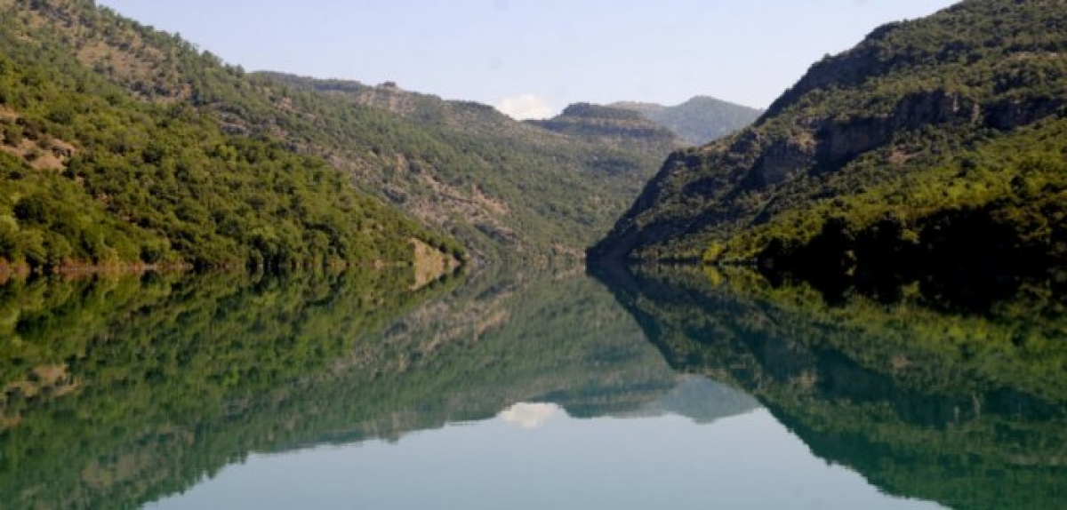 Αντικατοπτρισμοί στη Λίμνη Καστρακίου