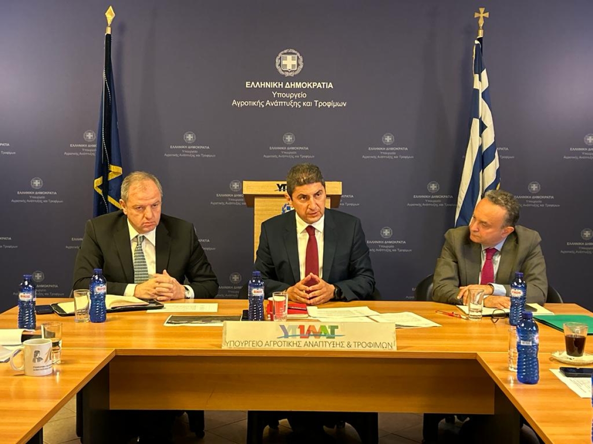 Συνάντηση ΥπΑΑΤ, Λευτέρη Αυγενάκη με ΔΣ ΕΘΕΑΣ για τη Θεσσαλία