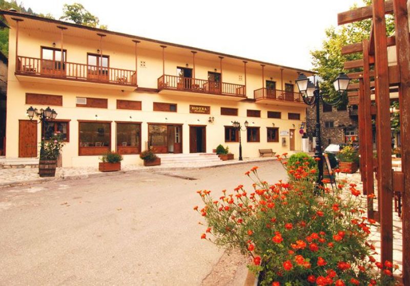 Ανοιχτές θέσεις εργασίας σε ξενοδοχείο στον Προυσό