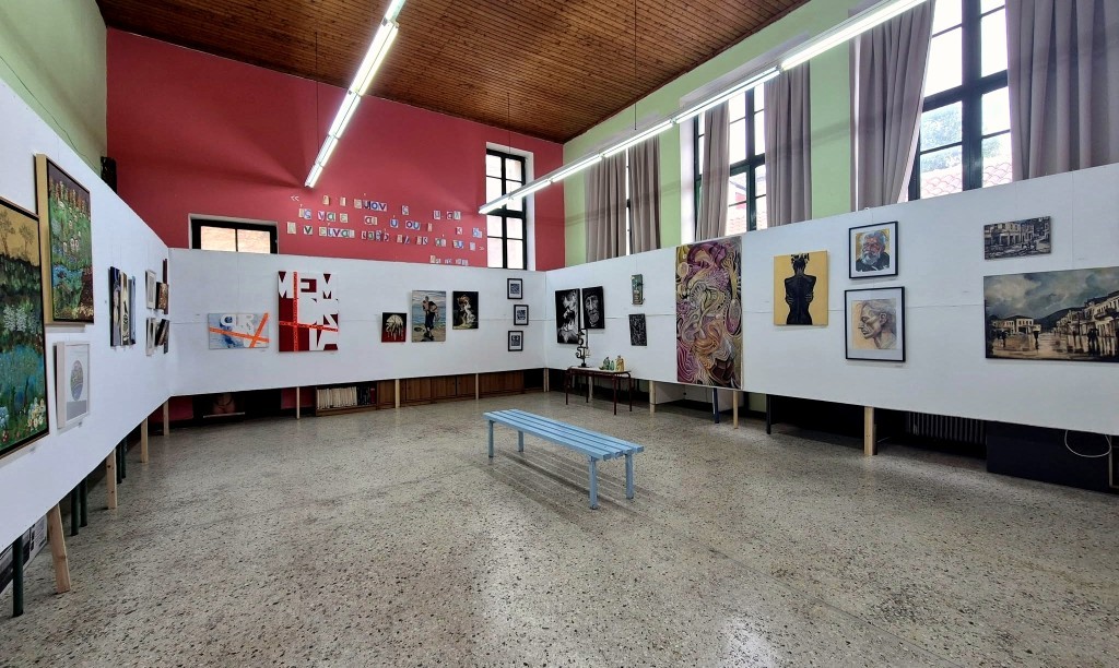 Με μεγάλη επισκεψιμότητα συνεχίζεται η 1η Αμφιλοχιώτικη Εικαστική Έκθεση - Αιτωλοακαρνάνες καλλιτέχνες στην Αμφιλοχία