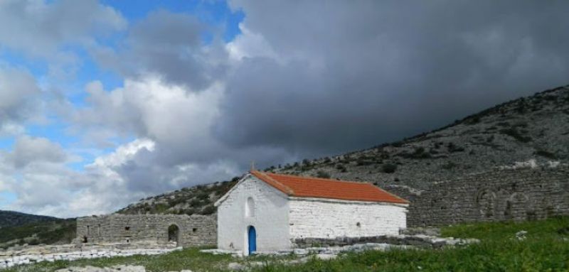 Το μοναστήρι της Παναγίας Ζαπατίνας στο Αρχοντοχώρι Ξηρομέρου