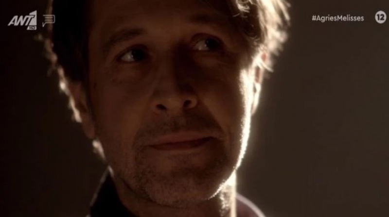 O Αιμίλιος Χειλάκης μιλάει για τον ρόλο του Ακύλα στις Άγριες Μέλισσες