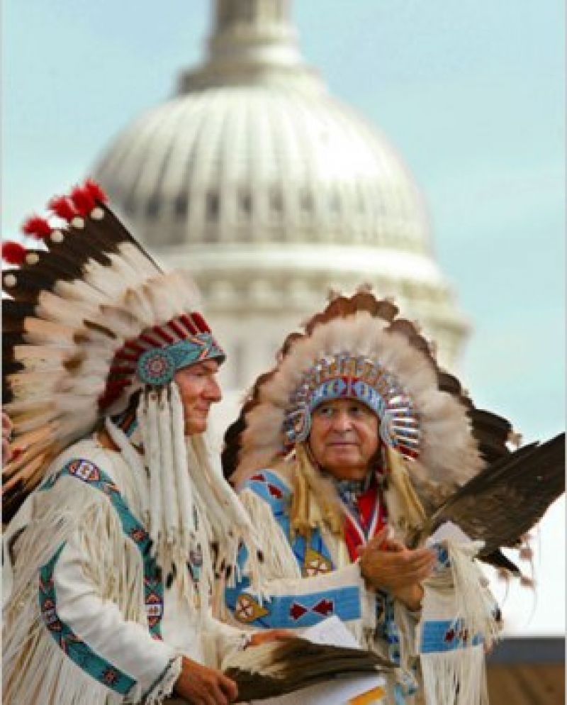 Οι Βόρειοι, οι Νότιοι και ο Τράμπ ως Ινδιάνος Απάτσι…