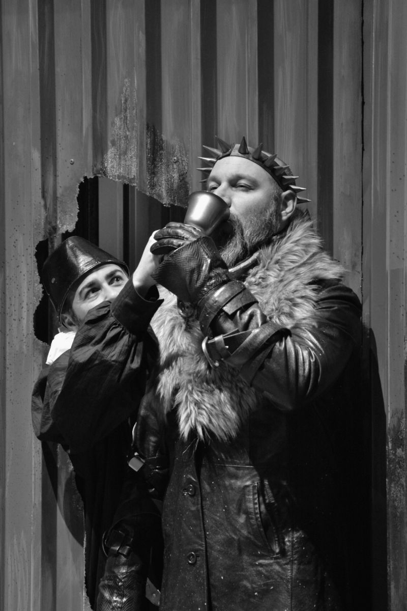 « Άμλετ »  του Ουίλλιαμ Σαίξπηρ. Έναρξη της Κεντρικής Σκηνής στο ΔΗΠΕΘΕ