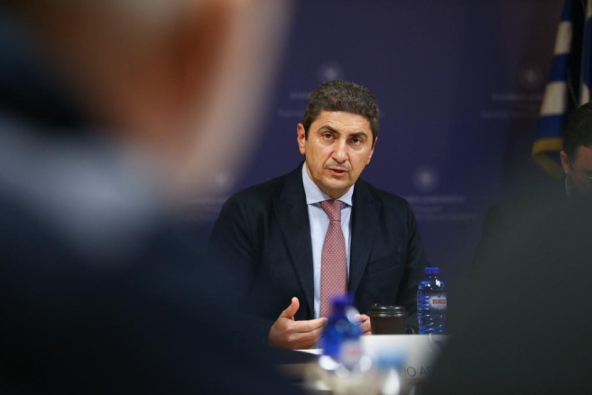 Ευρεία σύσκεψη φορέων για το γάλα και τα προϊόντα του- Αυγενάκης: Οι έλεγχοι θα συνεχισθούν. Θα βάλουμε τάξη. Θα τινάξουμε στον αέρα νοθεία και κυκλώματα. Δεν μας ενδιαφέρει ποιοί θα θιγούν. Δουλεύουμε για τους πολλούς