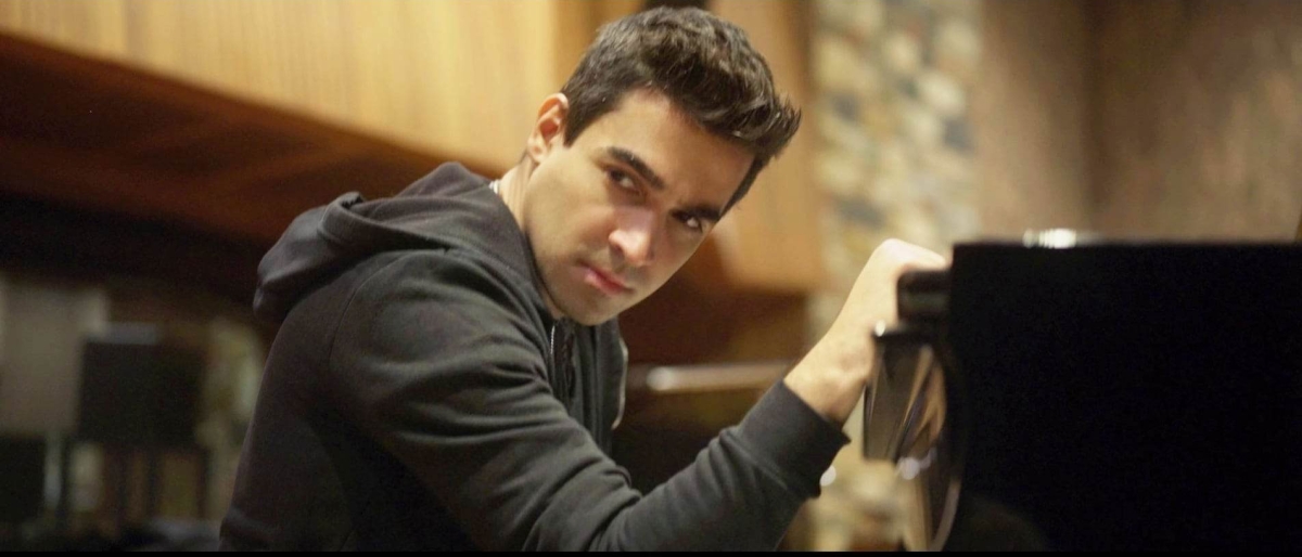 Tα «χριστουγεννιάτικα στολίδια» του Βασίλη Δήμα