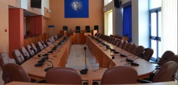 Ζητούν την αποπομπή της παράταξης της Χ.Α. από το Περιφερειακό Συμβούλιο Δυτικής Ελλάδας