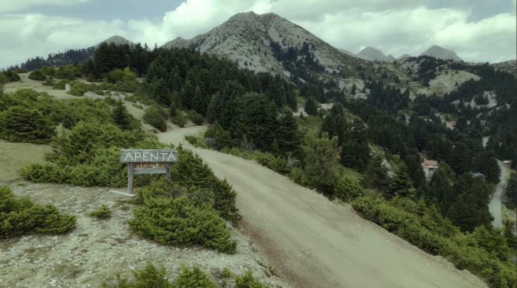 Από τους υψηλότερους οικισμούς στην Ελλάδα, στα Άγραφα Ευρυτανίας, μια εναέρια και επίγεια ξενάγηση στα πανέμορφα αλπικά τοπία (βίντεο)