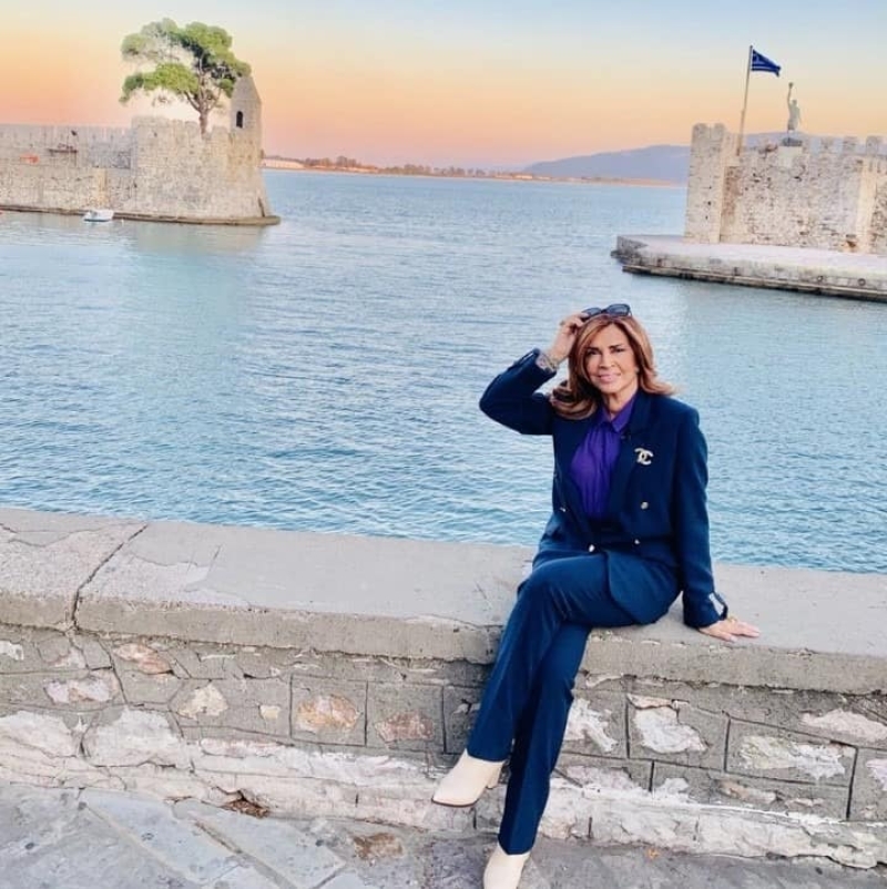 Εντυπωσιάστηκε από τη Ναύπακτο η Μιμή Ντενίση (φωτο)