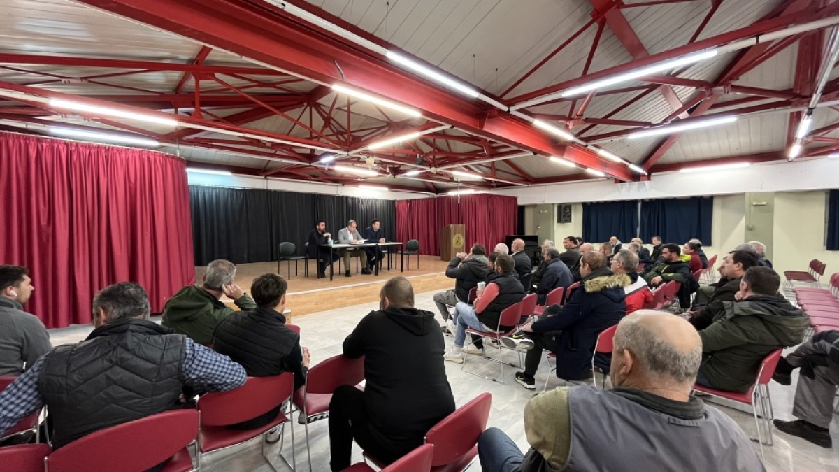 Σταθερή θέση του ΥπΑΑΤ, Λευτέρη Αυγενάκη για διάλογο, με ανοιχτούς δρόμους, με αντιπροσωπεία αγροτών από τα μπλόκα