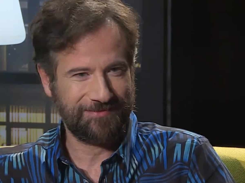 Φωτο: Ο Κωστής Μαραβέγιας στις πρώτες μουσικές του συνθέσεις το 1989 στο Αγρίνιο