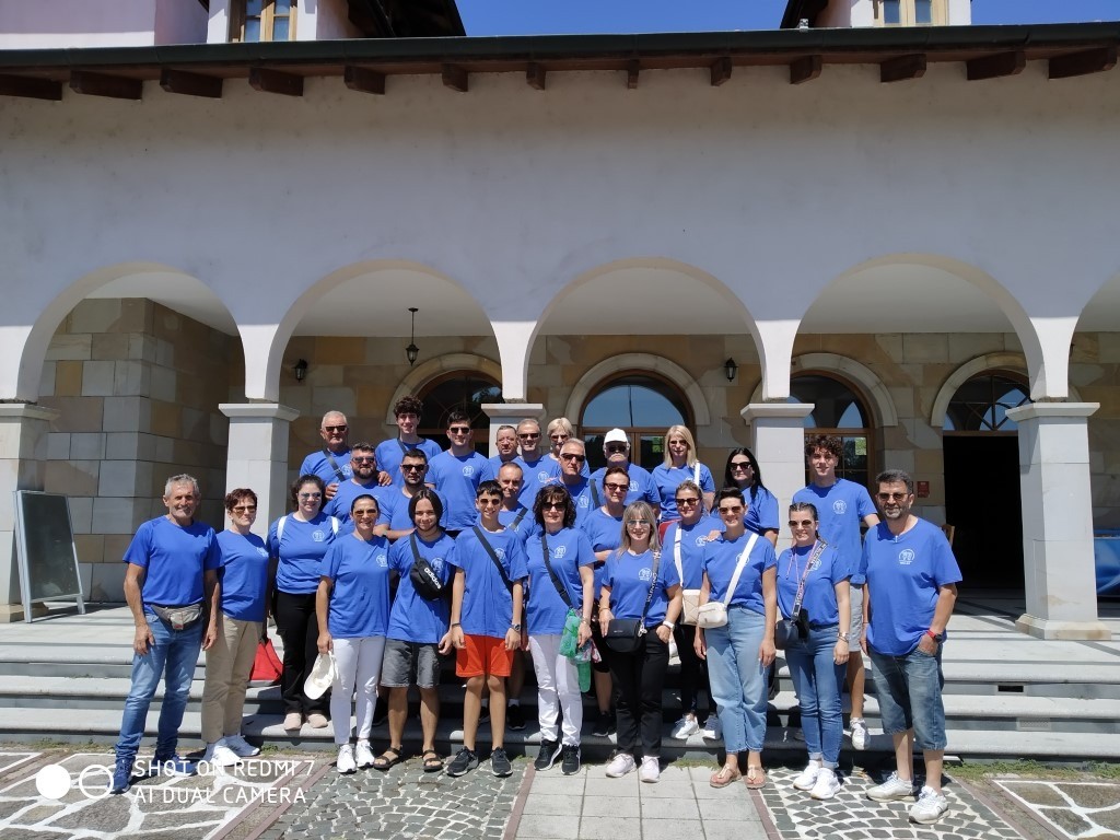 Στην Σερβία «Οι Μερακλήδες» για διεθνές φεστιβάλ χορού