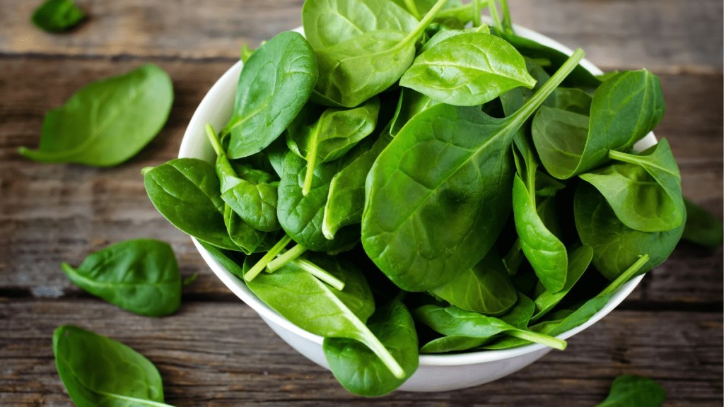 Αυτά είναι τα οφέλη που έχει για την υγεία το σπανάκι – Ποιοι δεν πρέπει να το καταναλώνουν