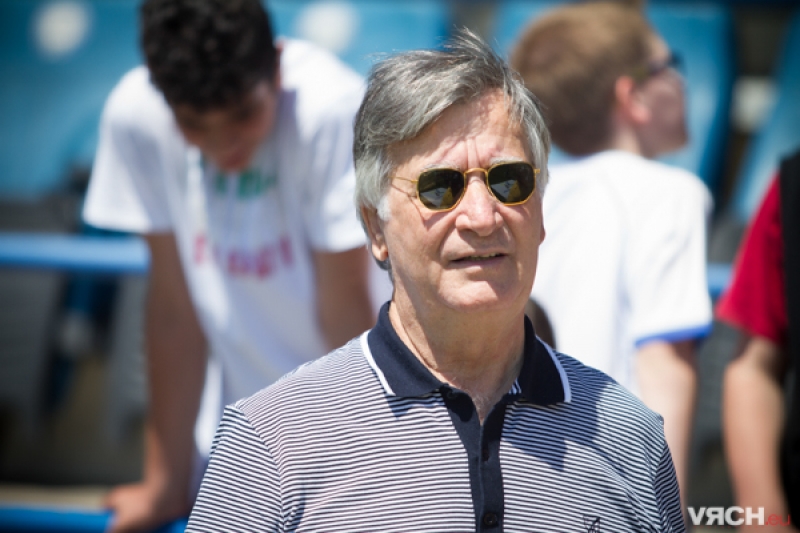 Κωστούλας: «Για το… ένα σκαλί παραπάνω»!