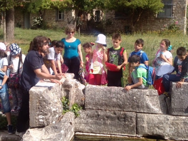 Το 1ο Δημοτικό Σχολείο Παναιτωλίου στον αρχαιολογικό χώρο στο Θέρμο