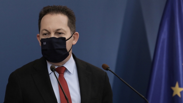 Πέτσας: «300.000 δόσεις εμβολίου κατά του κορωνοϊού τον Ιανουάριο στην Ελλάδα»