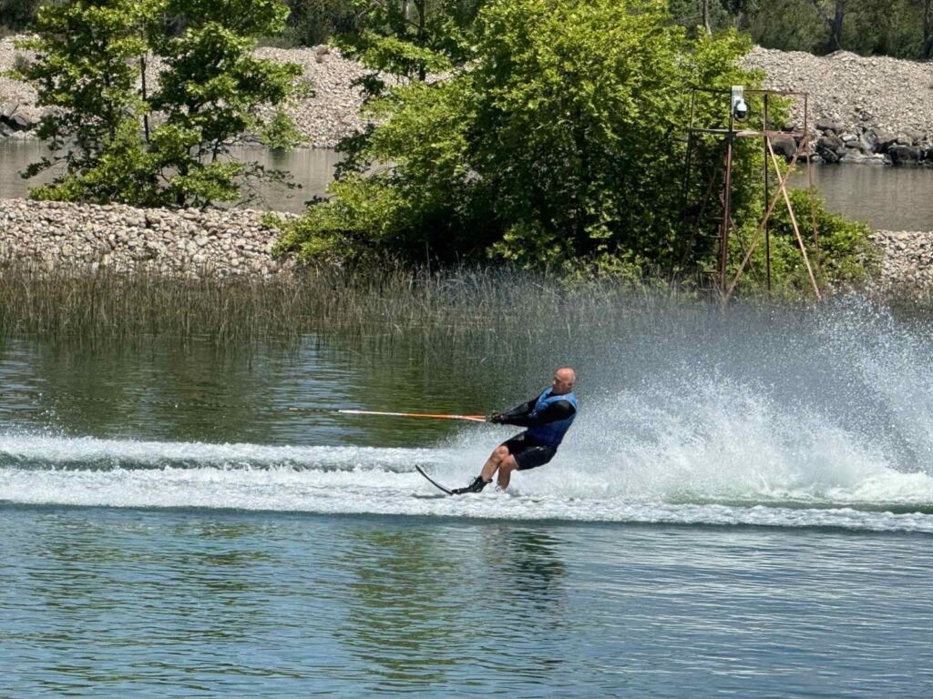 Ξεκινούν την Πέμπτη (31/7) στη λίμνη Στράτου τα Πανελλήνια Πρωταθλήματα Θαλασσίου Σκι Ανδρών – Γυναικών