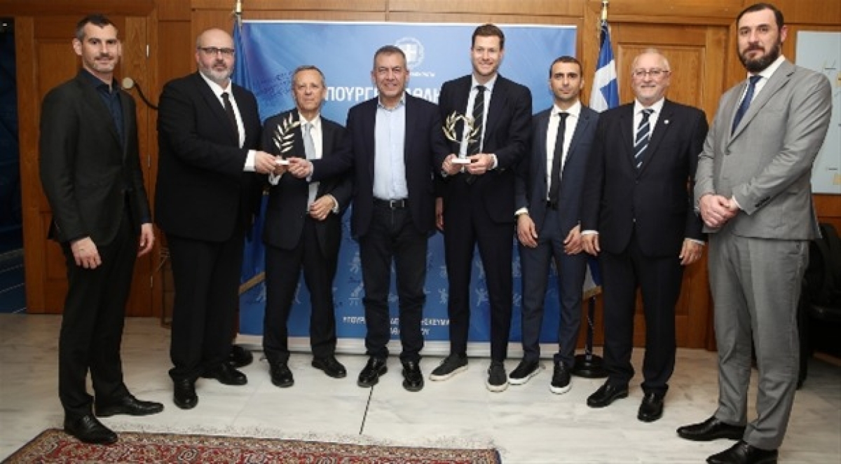 Συνάντηση μεταξύ ΕΠΟ, FIFA, UEFA, Superleague και Βρούτση