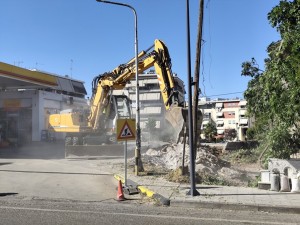 Ανάπλαση βορειοανατολικής εισόδου Αγρινίου: Γιατί δεν έκλεισε η κυκλοφορία όπως είχε αρχικά ανακοινωθεί