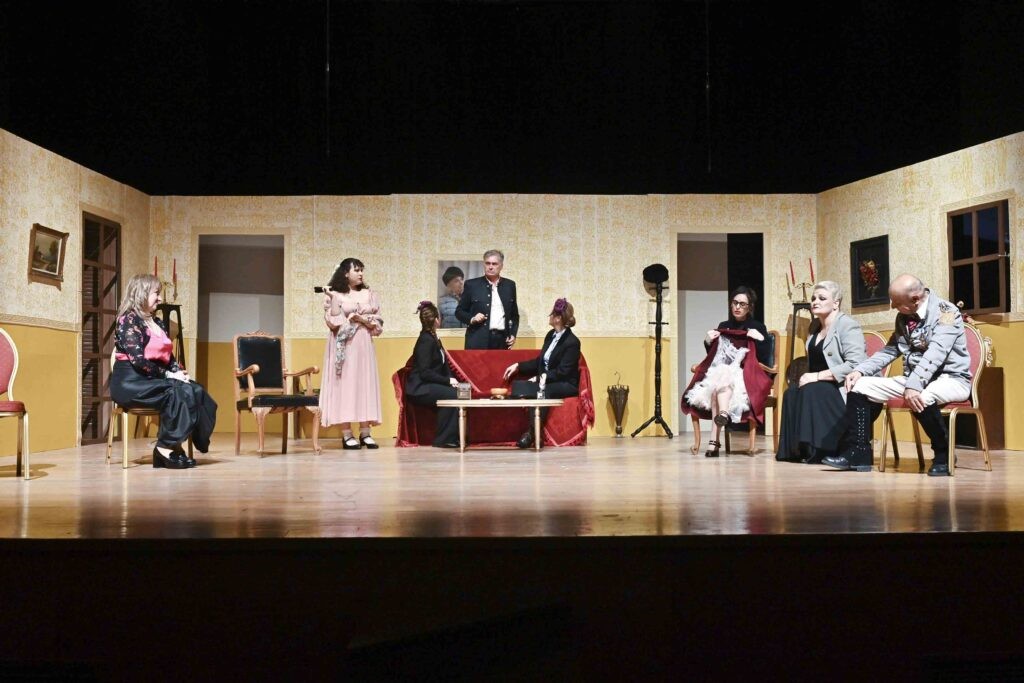 «Θεάτρου Όψεις» στο Αιτωλικό: συνέχεια με τον «Επιθεωρητή» του Ν. Γκόγκολ και το Κορινθιακό Θέατρο «Βασίλης Ρώτας» (Παρ 19/7/2024 21:15)