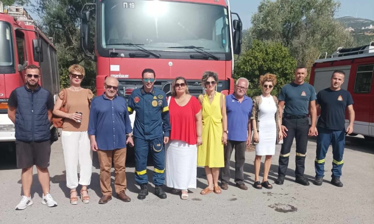 Επίσκεψη της &quot;Ενωτικής Πρωτοβουλίας&quot; στην Πυροσβεστική Υπηρεσία Ναυπάκτου