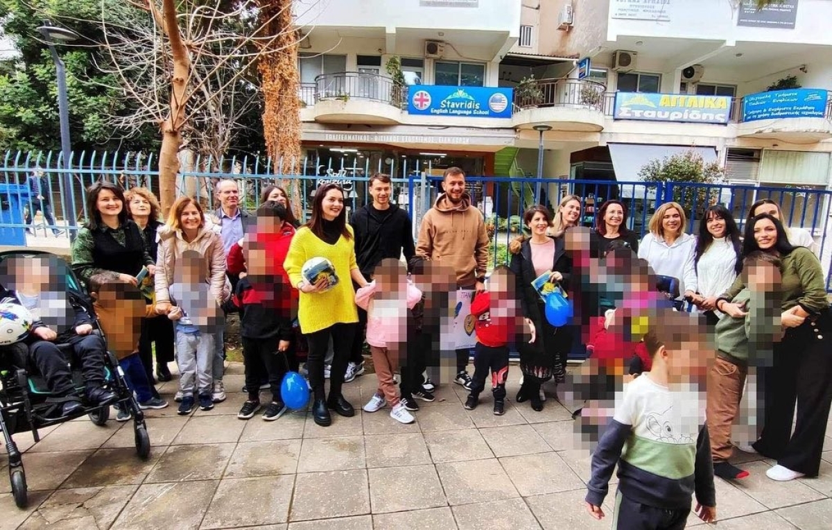 Στο Ειδικό Νηπιαγωγείο και Ειδικό Δημοτικό «Μαρία Δημάδη» αντιπροσωπεία του Παναιτωλικού