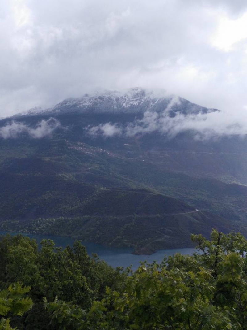 Πασχαλιάτικο χιόνι στα Ορεινά (φωτο)