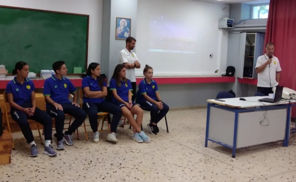 Πανελλήνια Ημέρα Σχολικού Αθλητισμού: Επισκέφθηκε το 6ο Γυμνάσιο η γυναικεία ομάδα του Παναιτωλικού
