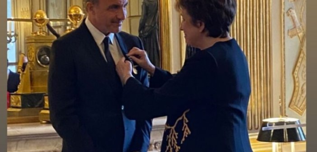 H Γαλλία τίμησε τον Μεσολογγίτη Νίκο Αλιάγα για τη συνολική προσφορά του στον πολιτισμό