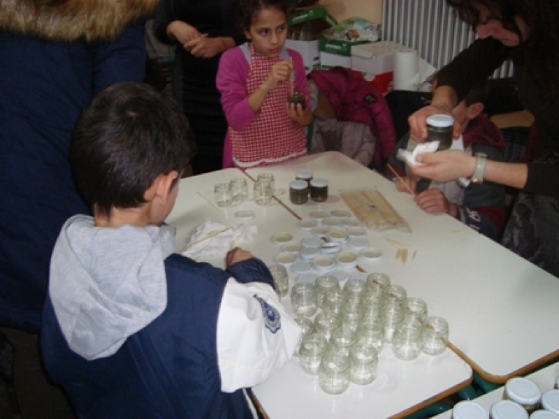 «Εργαστήριο παρασκευής κηραλοιφής» από τον Σύλλογο Παντάνασσας «Πυγμαίος ο Τριχώνιος»